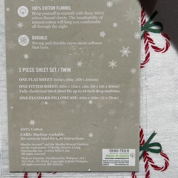Martha Stewart Christmas Candy Cane Cotton Flannel Twin Sheets Set - Picture 5 of 5